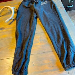 Gap sweats